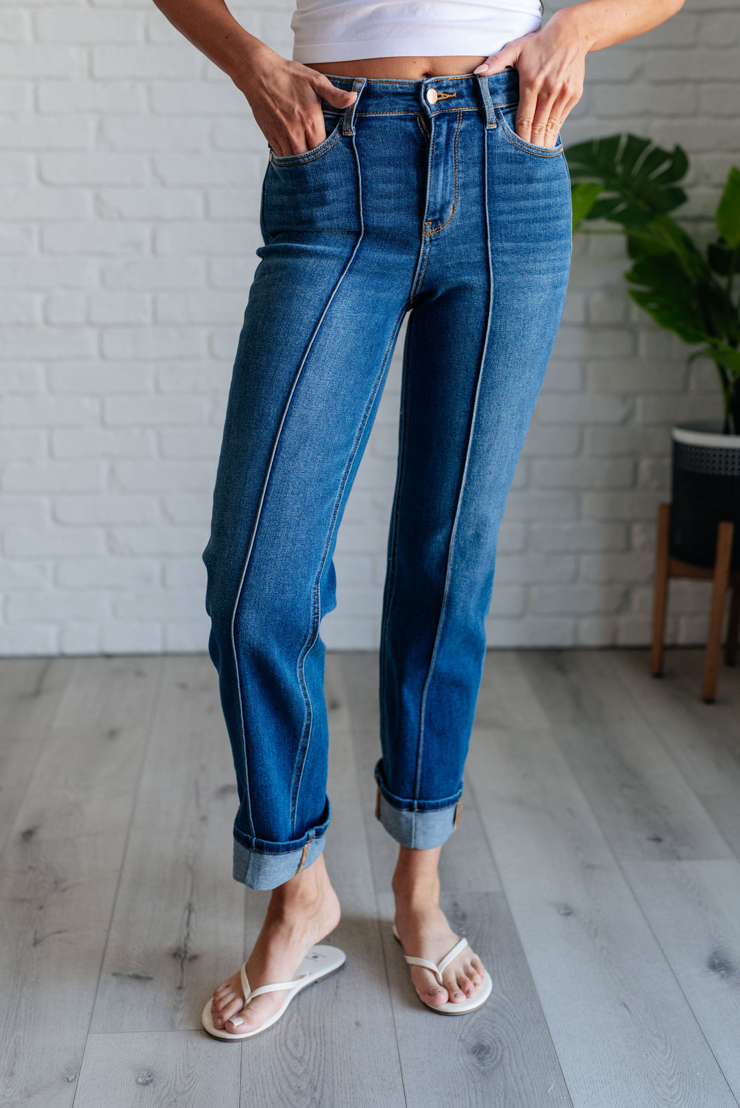 Judy Blue: Walk the Line High Rise Center Seam Detail Straight Jeans