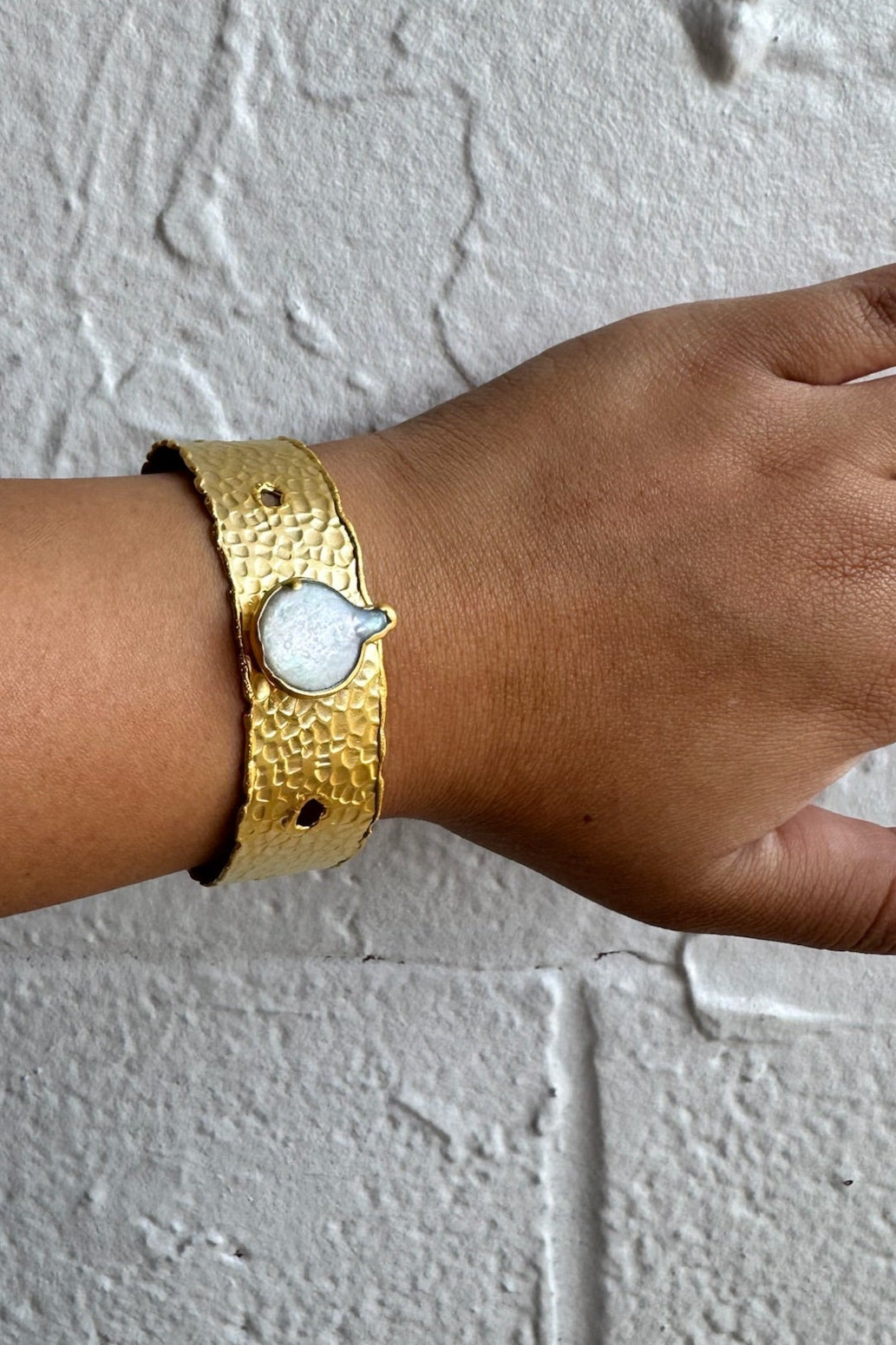 The Lady LUXE Cuff Bracelet – Pearl