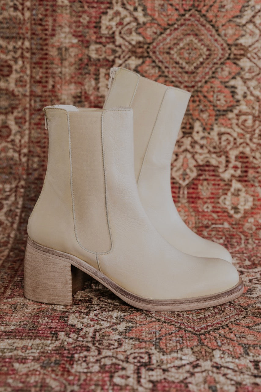 Free People: Essential Chelsea Boots