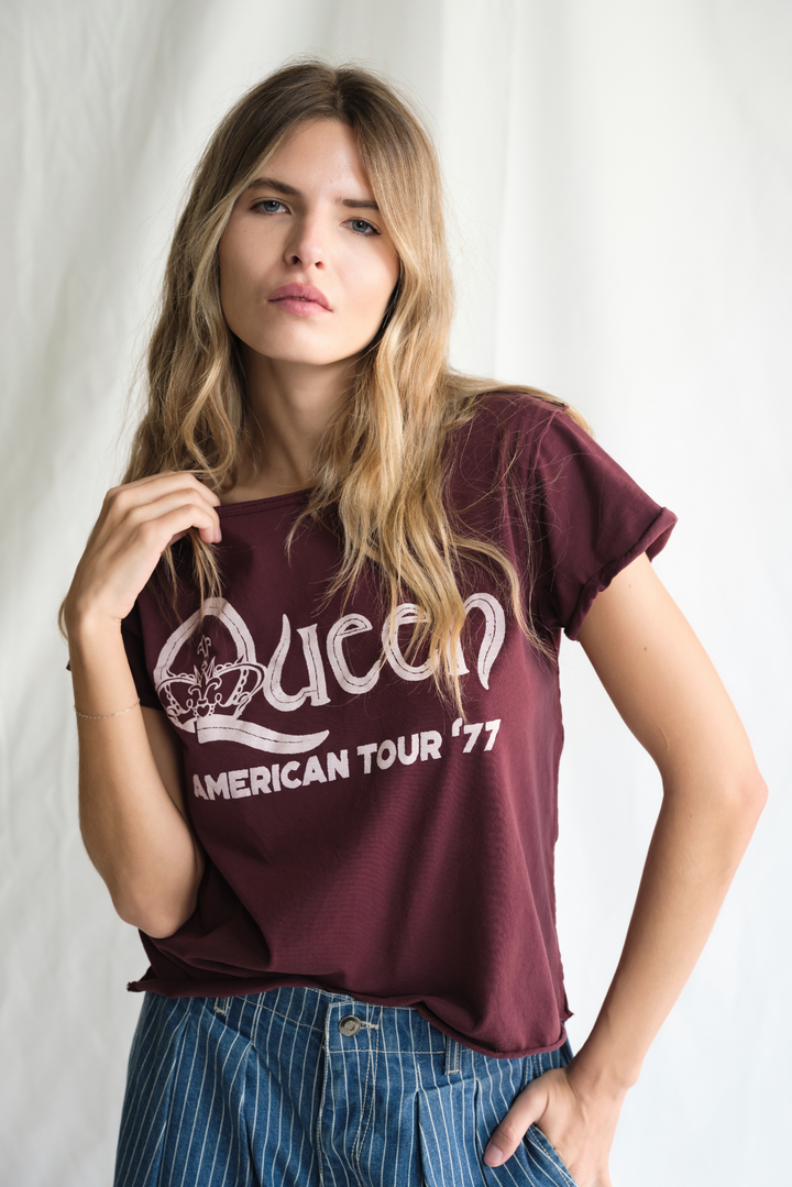 PEOPLE OF LEISURE | Queen American Tour 77 Top