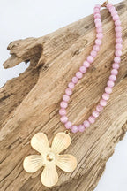 Retro Daisy on Gemstone Necklace
