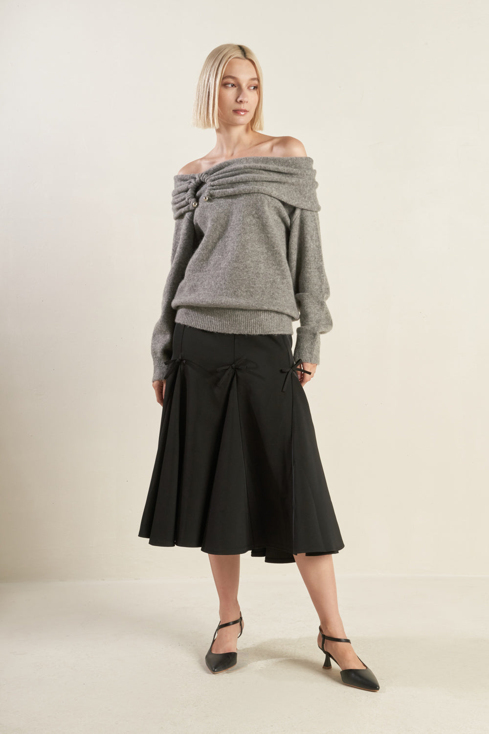 FLYING TOMATO | QUIET MOMENTS SWEATER TOP