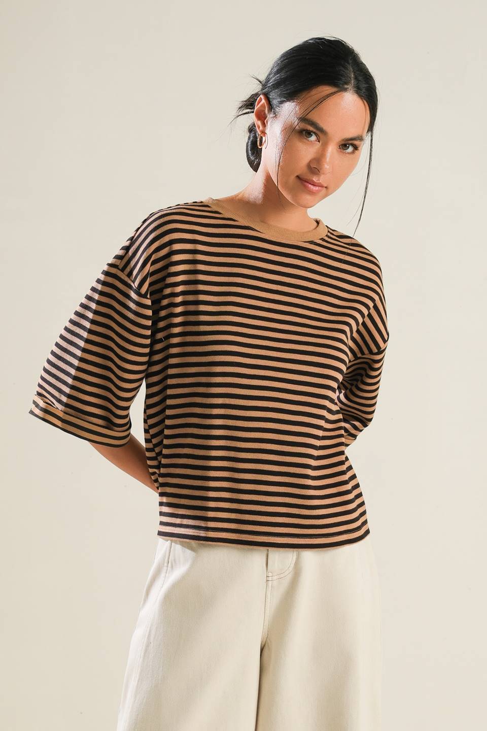 LINED OUT KNIT TOP