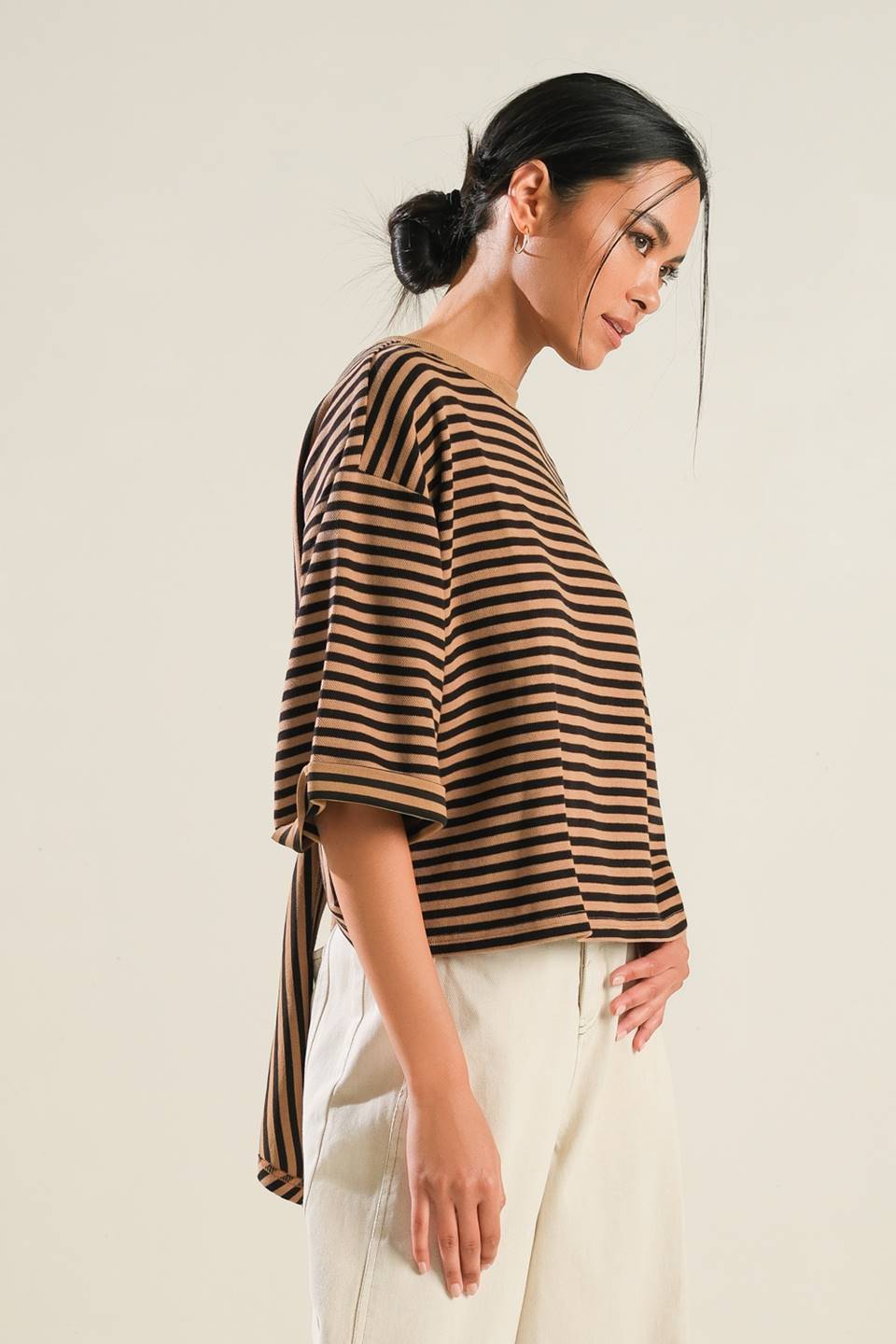 LINED OUT KNIT TOP