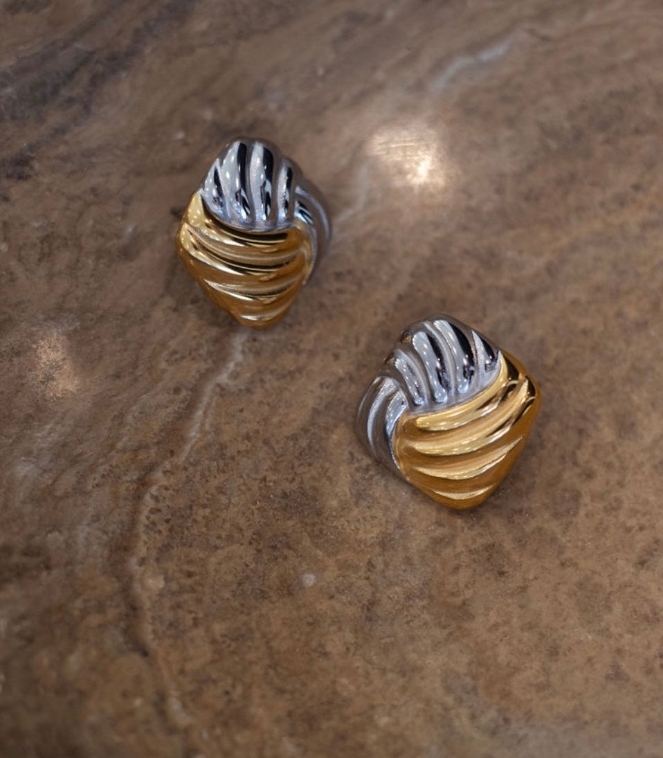 Chansuttpearls | GRACE EARRINGS