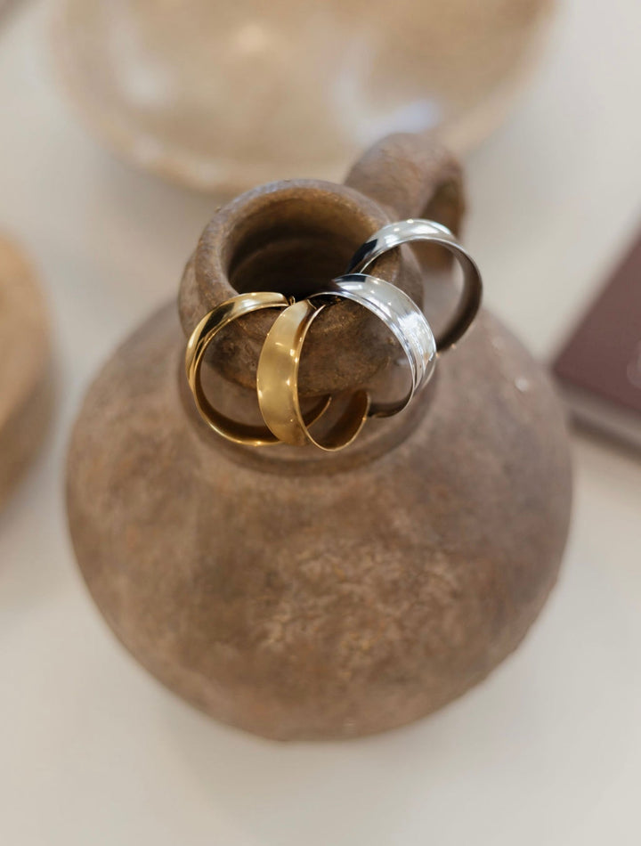 Chansuttpearls | HARLOW HOOPS