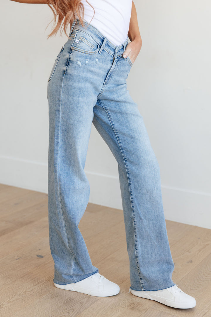 Judy Blue: Dream Come True Straight Jeans