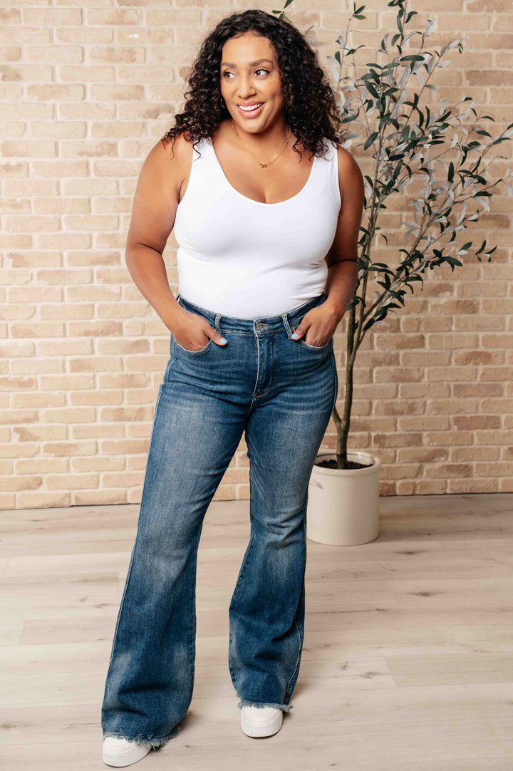 JUDY BLUE: Amelia High Waist Control Top Frayed Hem Flare Jeans