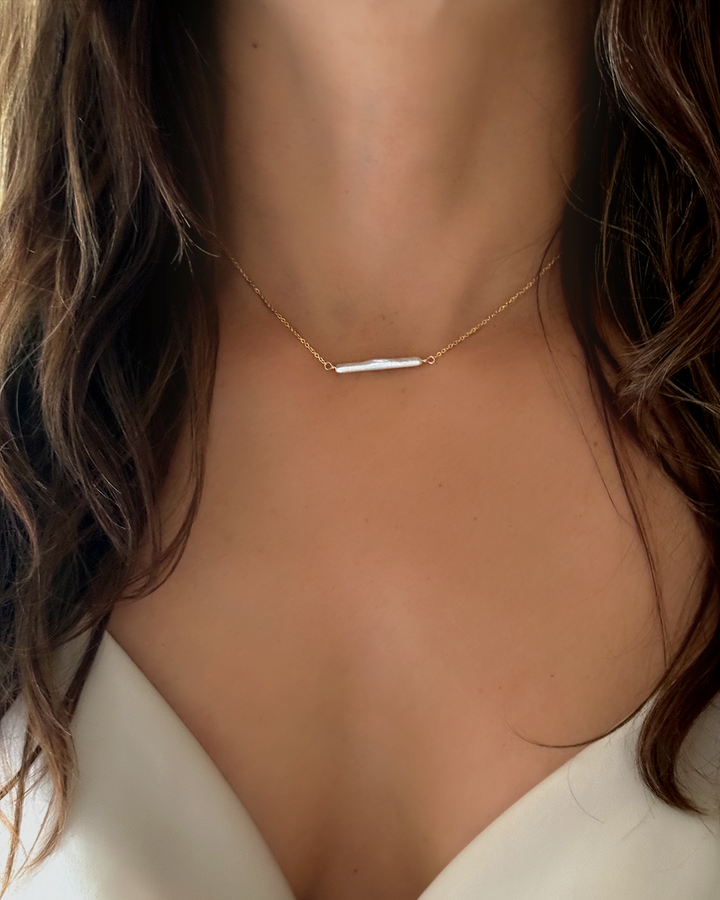 James Michelle: Pearl Bar Necklace