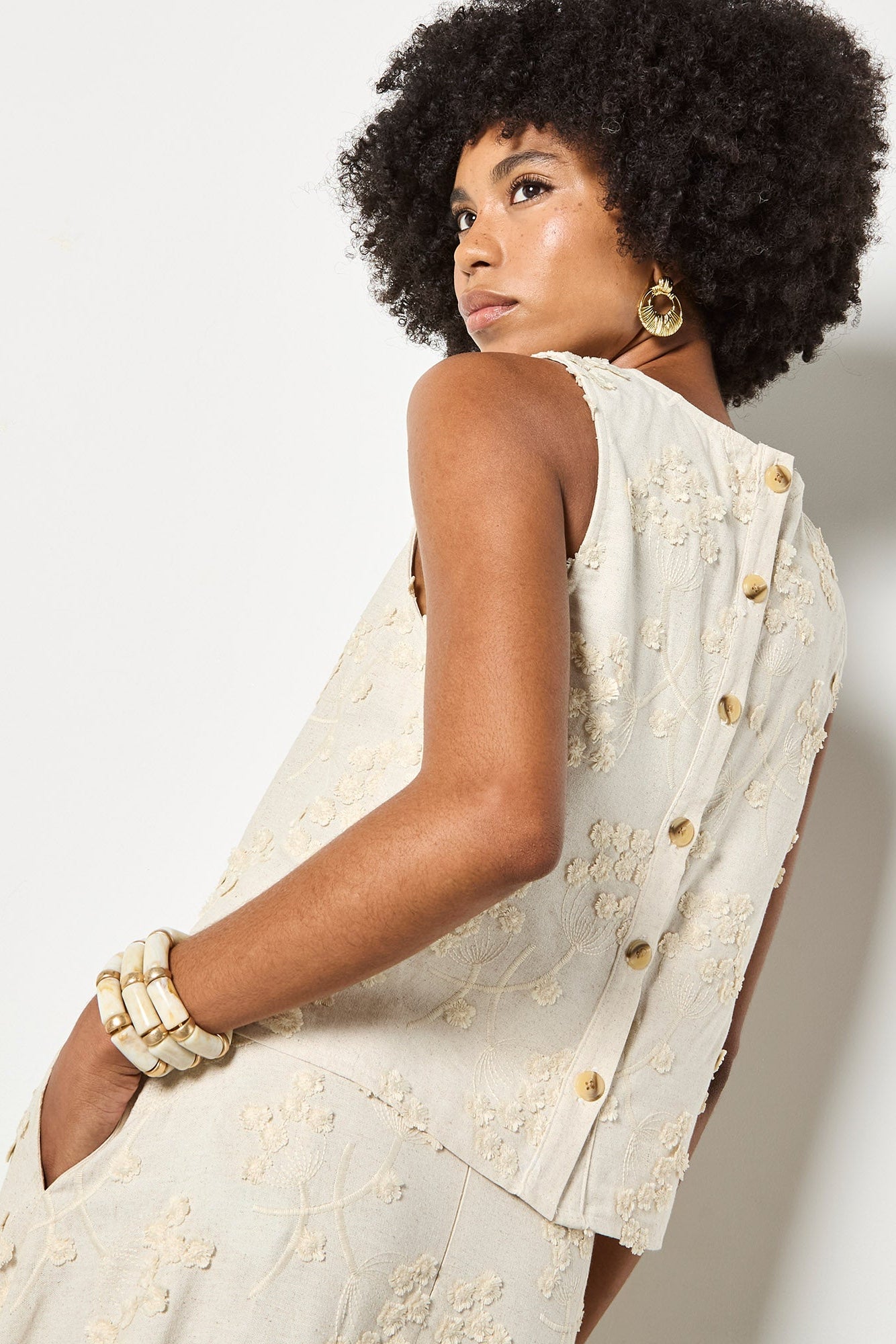 Dandellion Embroidered Linen Top