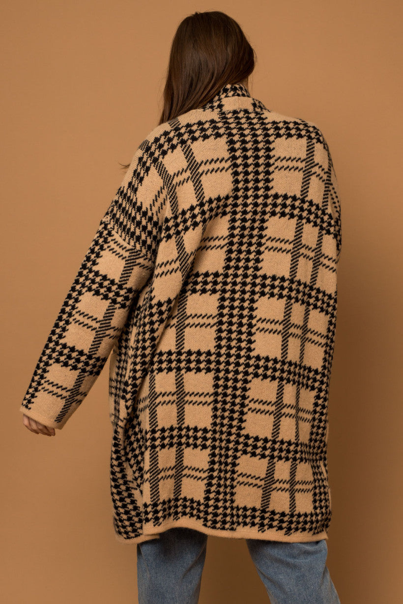 HERITAGE HOUNDSTOOTH CARDIGAN IN TAUPE