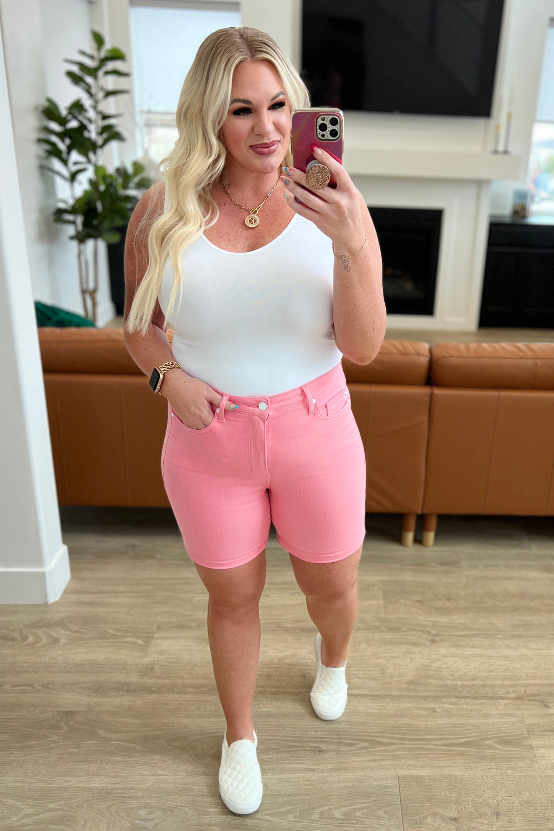 Judy Blue: Jen High Rise Control Top Cuffed Shorts in Pink